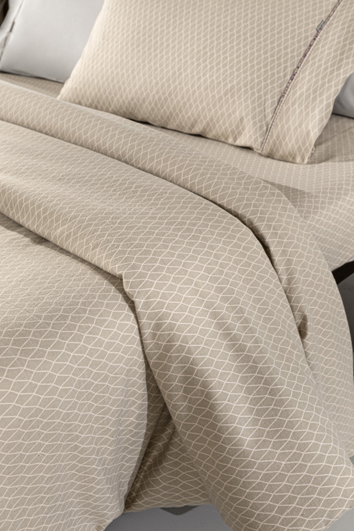 Guy Laroche Σετ 3 τεμ Σεντόνια μονά με Μαξιλαροθήκη LINEAR FLANNEL 170X265 Guy Laroche Set 3 tem Sentonia mona me Maxilarothiki LINEAR FLANNEL 170X265