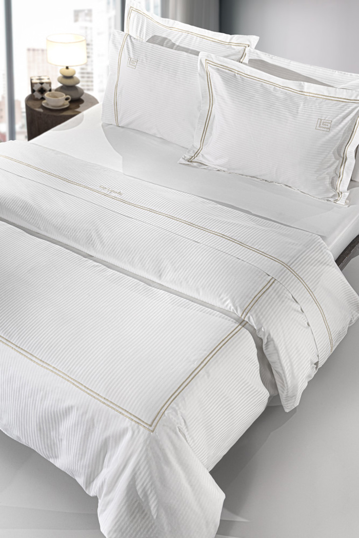 Guy Laroche Παπλωματοθήκη Βαμβακοσατέν Υπέρδιπλη 225x245 Nice Beige Guy Laroche Paplomatothiki Bambakosaten uperdipli 225x245 Nice Beige