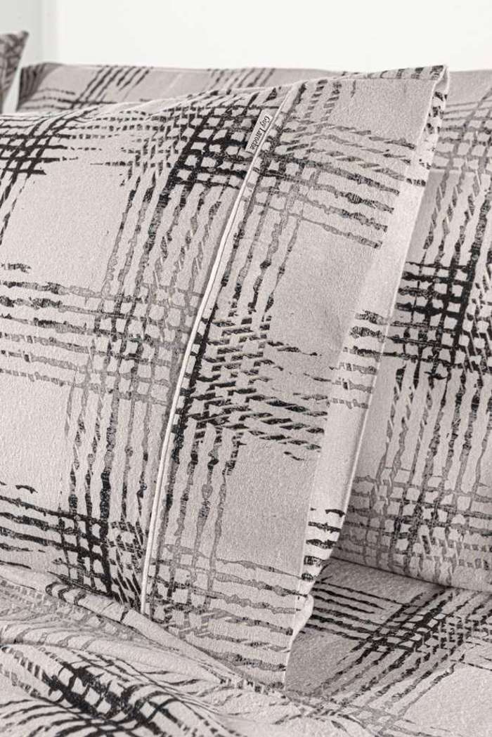 Guy Laroche Set Paplomatothiki kai Duo Maxilarothikes Mezzo Natural Flannel 225x245cm