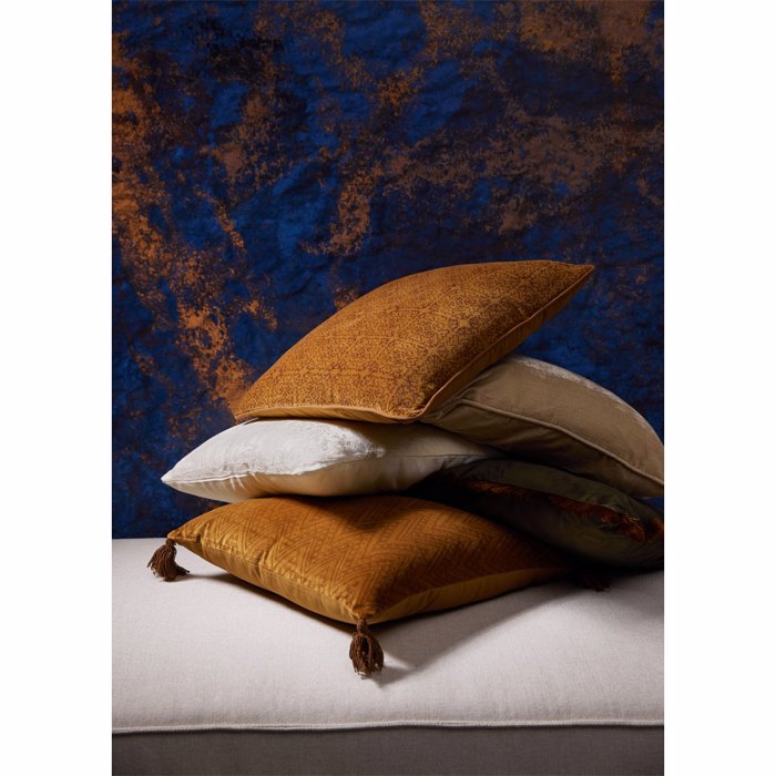 Liberta - Maison SUNDIAL B Diakosmitiko Maxilari Bambaki Caramel Beloudo 50x50cm 027868