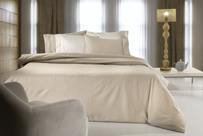 Guy Laroche Σετ 3 τεμ Σεντόνια μονά με Μαξιλαροθήκη LINEAR FLANNEL 170X265 Guy Laroche Set 3 tem Sentonia mona me Maxilarothiki LINEAR FLANNEL 170X265