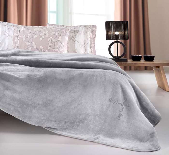 Guy Laroche Beloute Moni Kouberta Logo Silver 160x220cm