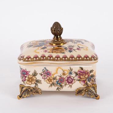 ESTHETI home Διακοσμητικό Κουτί Πορσελάνης Λευκό/Χρυσό 15x11x15cm 752-28547